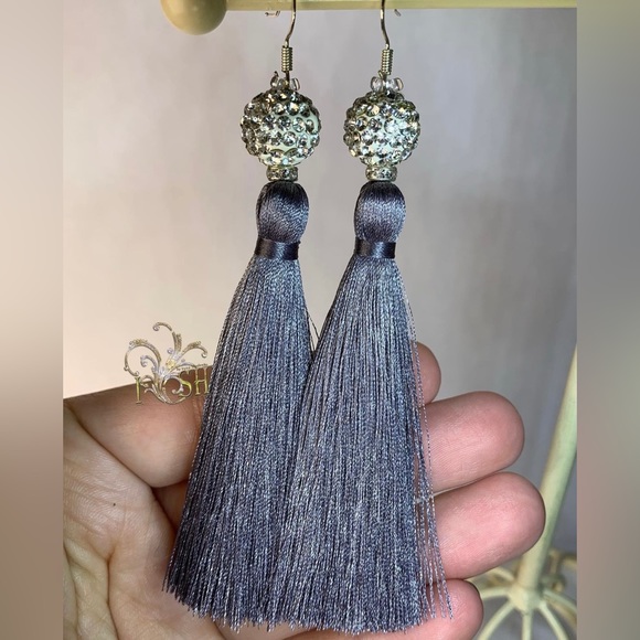 Pewter Tassel Earring - Picture 3 of 4